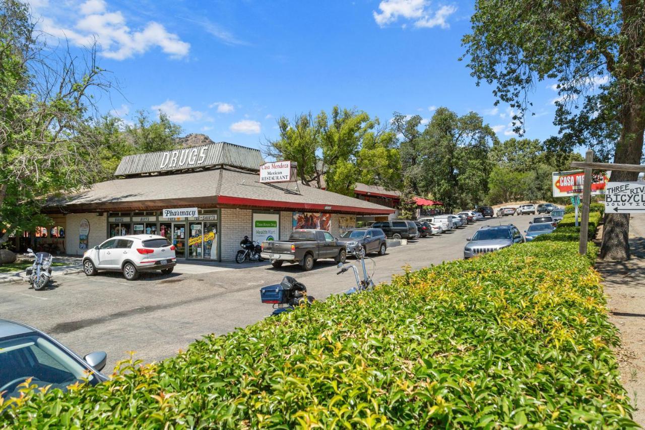 The Whitney- Sequoia Motel Rm7 Three Rivers Exterior photo