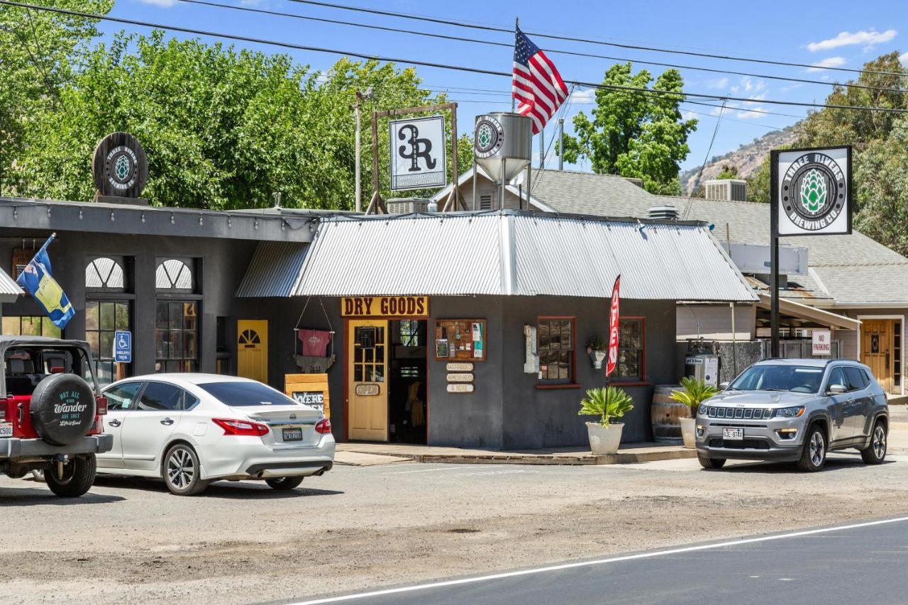 The Whitney- Sequoia Motel Rm7 Three Rivers Exterior photo